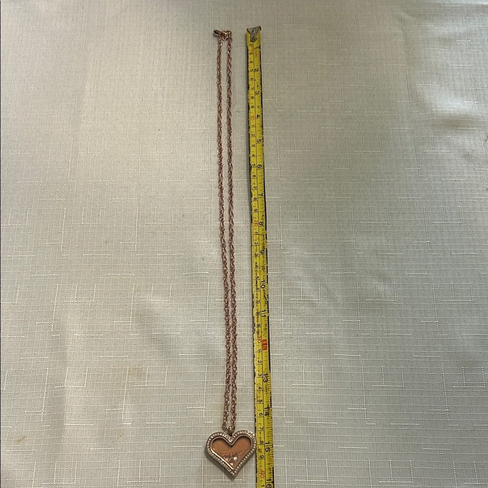 Origami Owl Rose Gold Crystal Heart Locket Pendant Necklace - Picture 6 of 6
